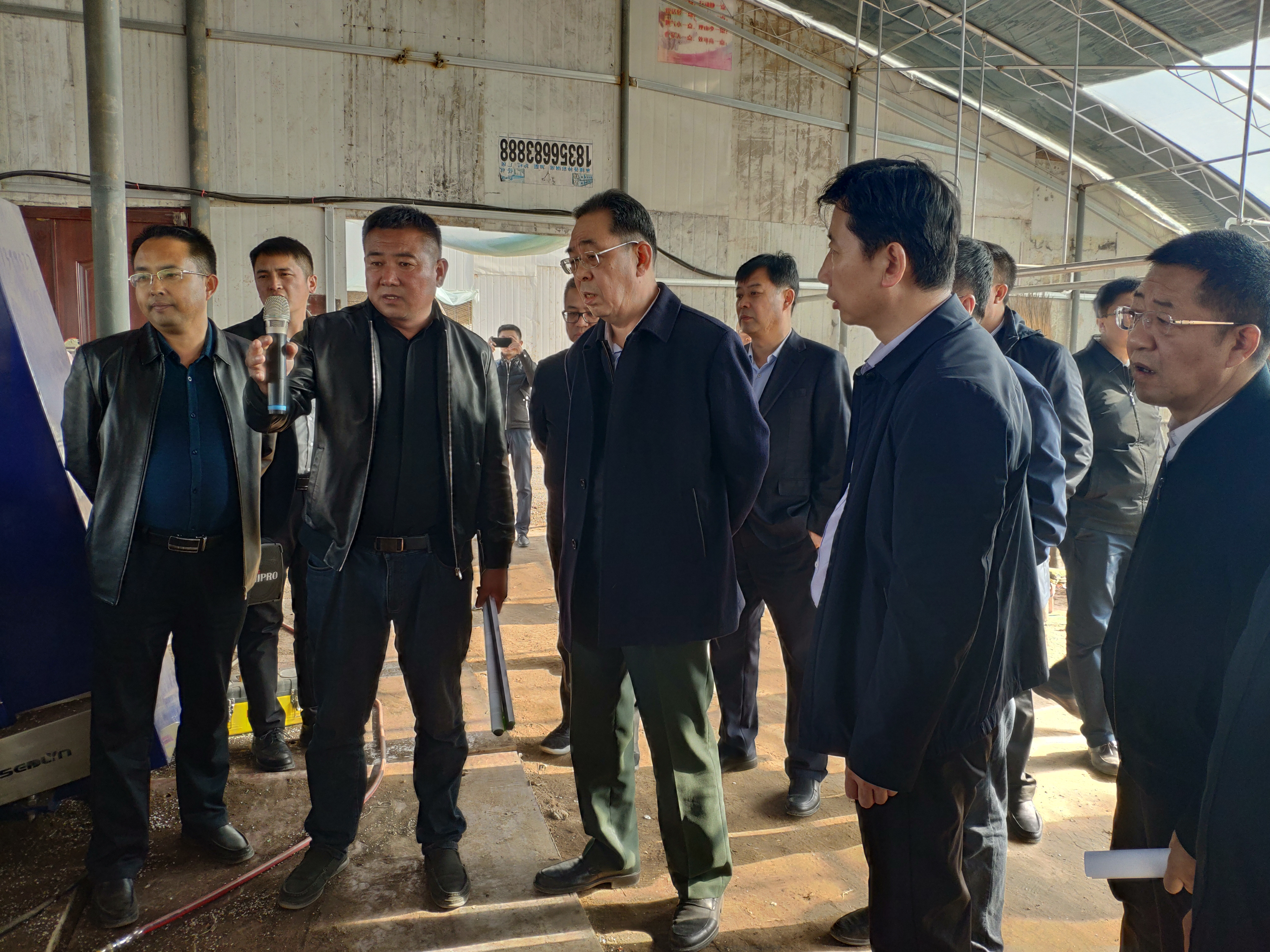 赵波县长调研习岗镇"大棚房"专项整治工作-贺兰县人民政府